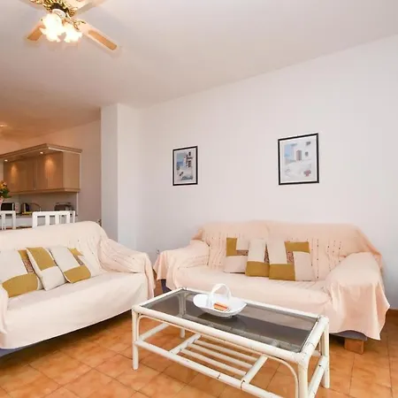 Mare 68 - Two Bed Costa Adeje (Tenerife)